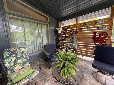 Lake living in HSV! So many options for this mid-century beauty - photo 21