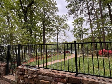 Lake living in HSV! So many options for this mid-century beauty - photo 24