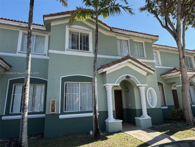 Lake Townhome/Townhouse For Sale in Homestead, Florida
