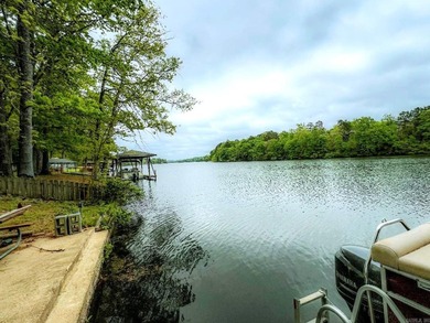 Lake living in HSV! So many options for this mid-century beauty - photo 34
