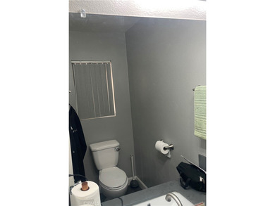 Welcome to this bright and spacious 3-bedroom, 3-bathroom condo - photo 4