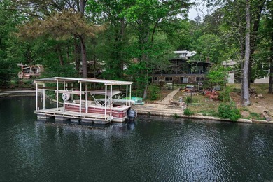 Lake living in HSV! So many options for this mid-century beauty - photo 35