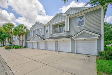Welcome home to this beautifully maintained end-unit condo in - photo 4