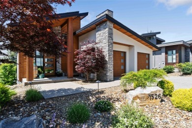 Lake Home For Sale in Lake Country,