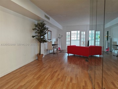 Excellent opportunity for Investor or Owner Occupant with the - photo 4