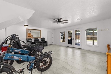 FULLY REMODELED LAKE MURVAUL RETREAT - 7 BEDROOMS - BOATHOUSE - - photo 22