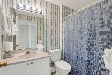 Amazing two bedroom, two bath beachside condo offering direct - photo 7