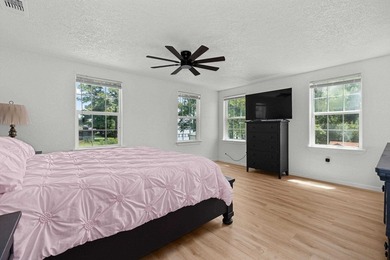 FULLY REMODELED LAKE MURVAUL RETREAT - 7 BEDROOMS - BOATHOUSE - - photo 35