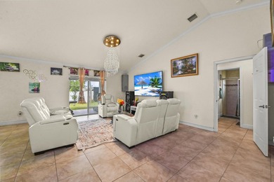 Welcome to this beautiful Port St. Lucie 4 bedrooms and 2 - photo 3