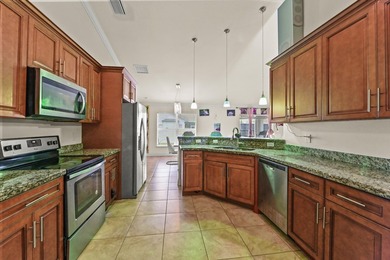 Welcome to this beautiful Port St. Lucie 4 bedrooms and 2 - photo 8