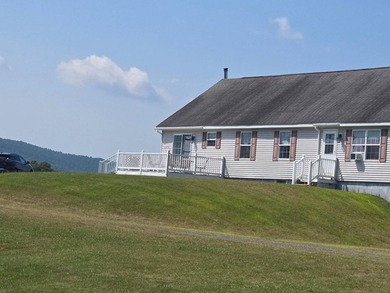 This well maintained home and horse farm has everything one - photo 3