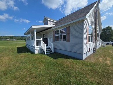 This well maintained home and horse farm has everything one - photo 9