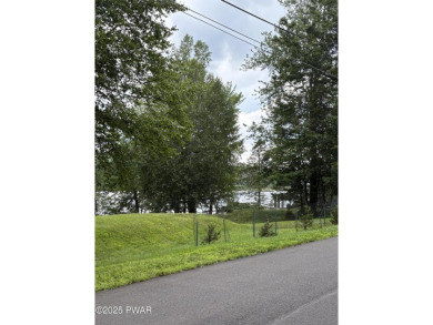 Lake Lot For Sale in Dingmans Ferry, Pennsylvania