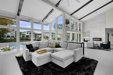 This stunning contemporary was completely TRANSFORMED in 2019 - photo 4