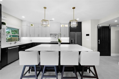 This stunning contemporary was completely TRANSFORMED in 2019 - photo 10