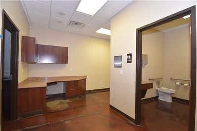 Vendor Office, Medical Office, Dental Office! Location-Location - photo 34