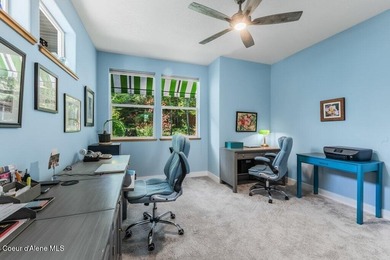 Set in a beautifully updated custom home minutes from downtown - photo 34