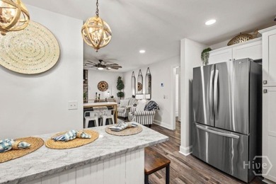 Lake Sinclair living at its best. This fully renovated 3 bedroom - photo 5
