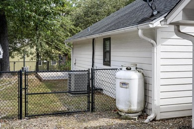 Enjoy added peace of mind with a brand-new roof installed in - photo 37