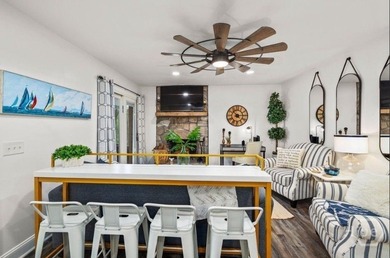 Lake Sinclair living at its best. This fully renovated 3 bedroom - photo 8
