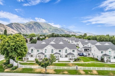 This home is so light and bright! Welcome to 802 Sugar Maple Ct - photo 4