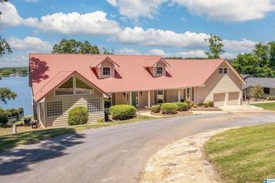LAKEFRONT LIVING on Logan Martin Lake! Freshly painted in 2026 - photo 3