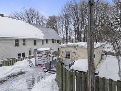 Charming cottage-style single-wide home conveniently located in - photo 4