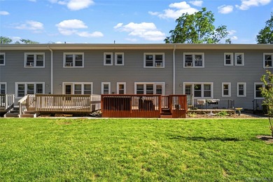 From the moment you arrive at The Woodlands at Islip, you'll - photo 19