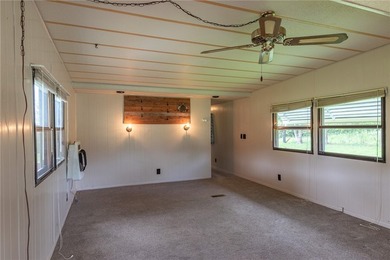 Discover the perfect blend of country privacy and town - photo 8