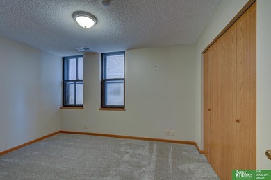 Ryan Renner, M: , ryan.renner,   - A VERY RARE 3 bedroom, 2