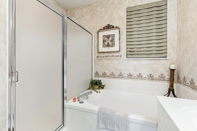 Now on the market is this premier, highly sought spacious 3 BR - photo 23