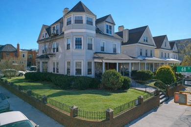 Rare offering on prestigious Ridge Boulevard. This corner - photo 3