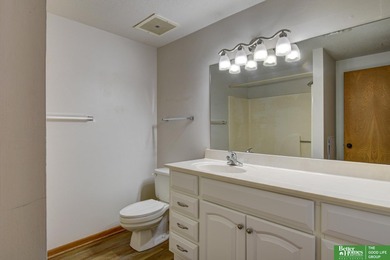 Ryan Renner, M: , ryan.renner,   - A VERY RARE 3 bedroom, 2