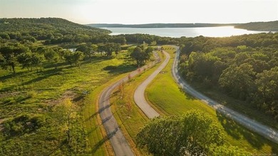 WELCOME TO THE PRESERVE AT 9A!! Nestled in a secluded cove, The - photo 28