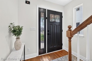 Charming 3-bedroom, 2-bath home in Gibraltar's highly - photo 2