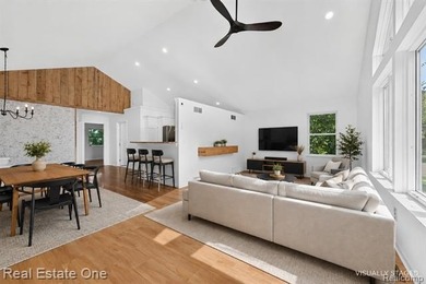 Charming 3-bedroom, 2-bath home in Gibraltar's highly - photo 3