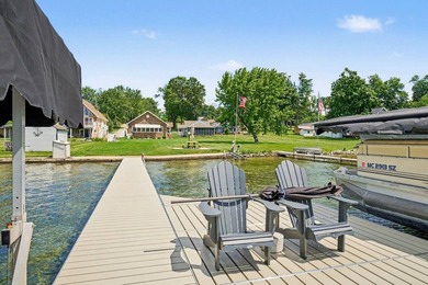 This home is absolutely turn-key, stunning, and has quality - photo 8