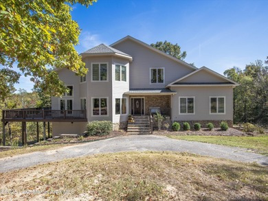 Lake Home For Sale in Alexander City, Alabama