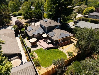 Absolutely spectacular Craftsman-style home on a quiet lane in - photo 4