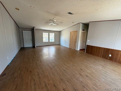 Discover the potential of this 4 bedroom, 2 bathroom - photo 5