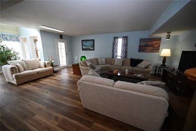 Absolutely one-of-a-kind, fantastically renovated retreat on 13 - photo 22