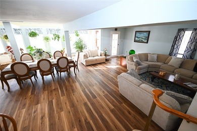 Absolutely one-of-a-kind, fantastically renovated retreat on 13 - photo 27