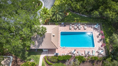 Spectacular 3 bedroom, 2 bath second floor condo WITH DETACHED - photo 31