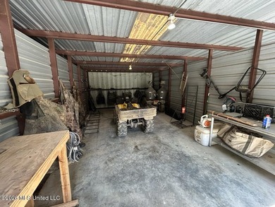 Welcome to Becks Bay Hunting Club, an exceptional opportunity to - photo 32
