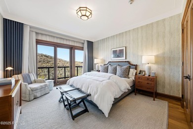 Residence 902 at the St. Regis Deer Valley is a rare nearly 5 - photo 33