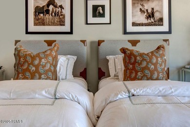 Residence 902 at the St. Regis Deer Valley is a rare nearly 5 - photo 38