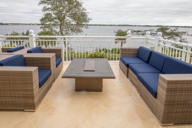 Spectacular 3 bedroom, 2 bath second floor condo WITH DETACHED - photo 41