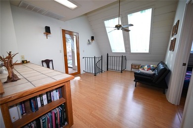 Absolutely one-of-a-kind, fantastically renovated retreat on 13 - photo 42