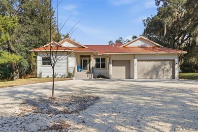 Withlacoochee River Home For Sale in Inglis Florida