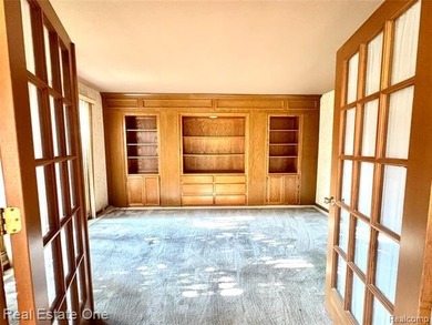 Seller is contributing $10,000 towards closing costs. Welcome - photo 3